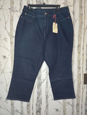 Lands End Mid Rise Crop Jean 20W
